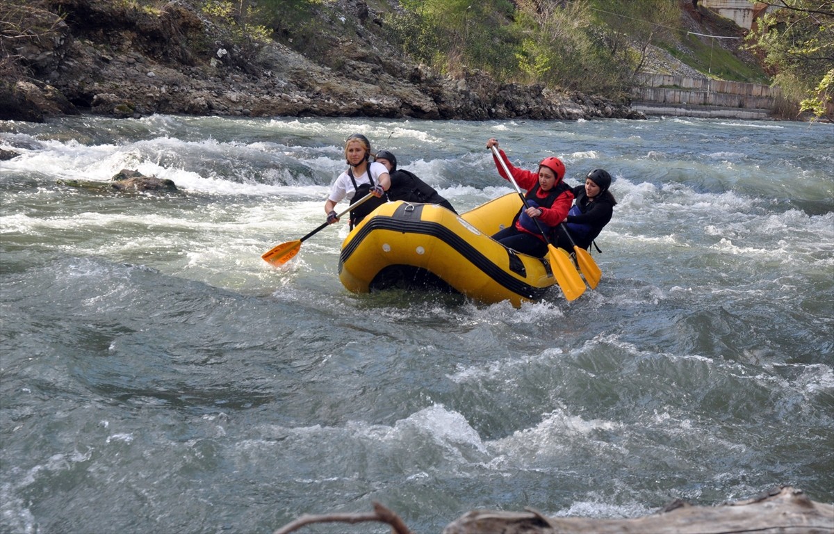 Raftingde emanet botla yakaladıkları başarıyı, uluslararası arenada sürdürmek istiyorlar