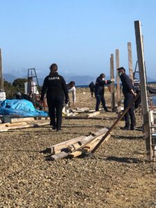 Fethiye'deki Yassıca Ada'da bulunan kaçak yapı yıkıldı