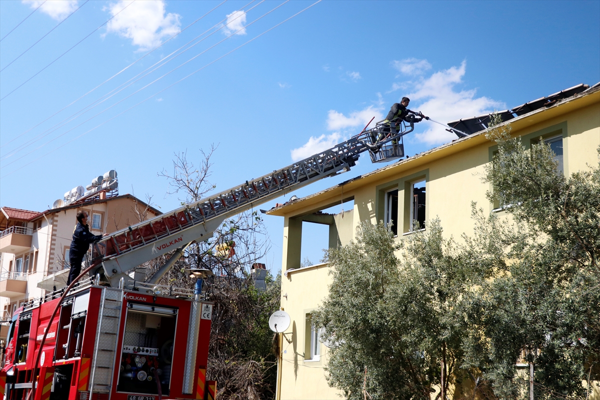 Muğla'da bir evde çıkan yangın itfaiye ekiplerince söndürüldü