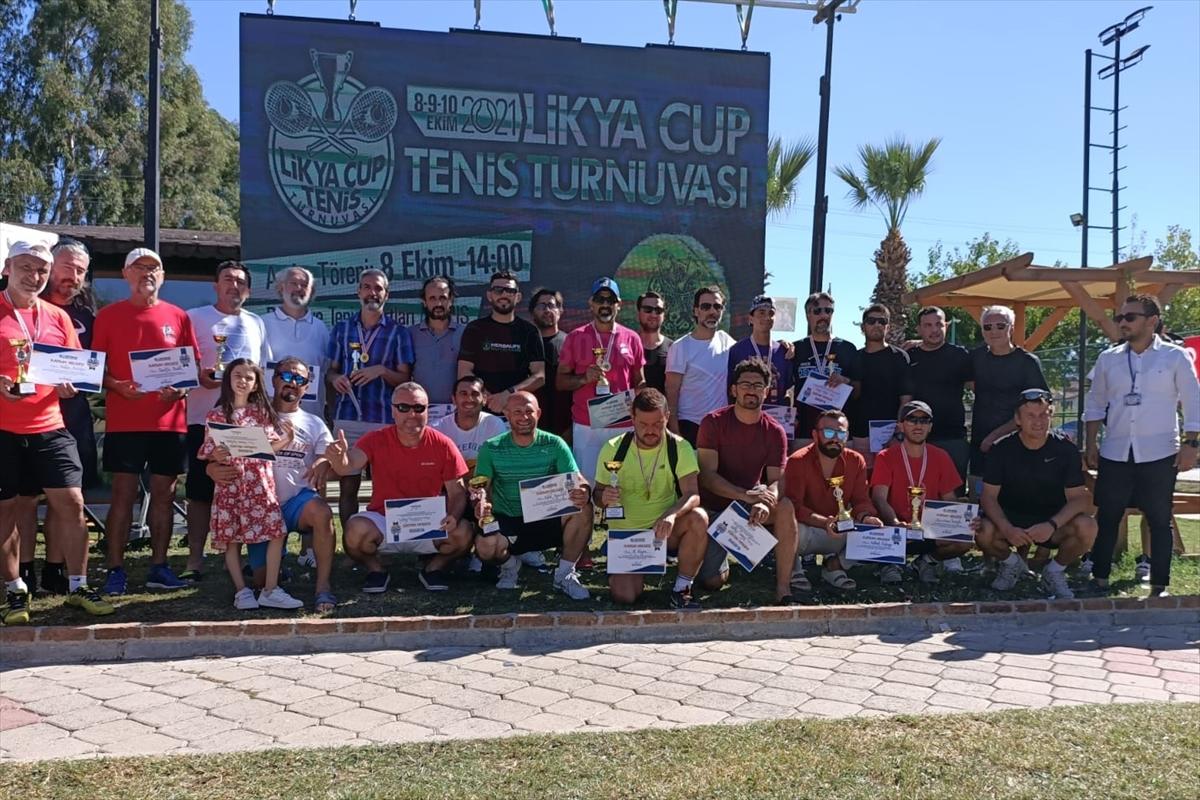 Muğla'da düzenlenen "Likya Cup Veteran Erkekler Tenis Turnuvası" sona erdi