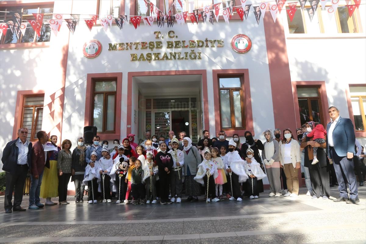 Muğla'da Menteşe Kültür ve Sanat Şenliği kapsamında sünnet şöleni düzenlendi