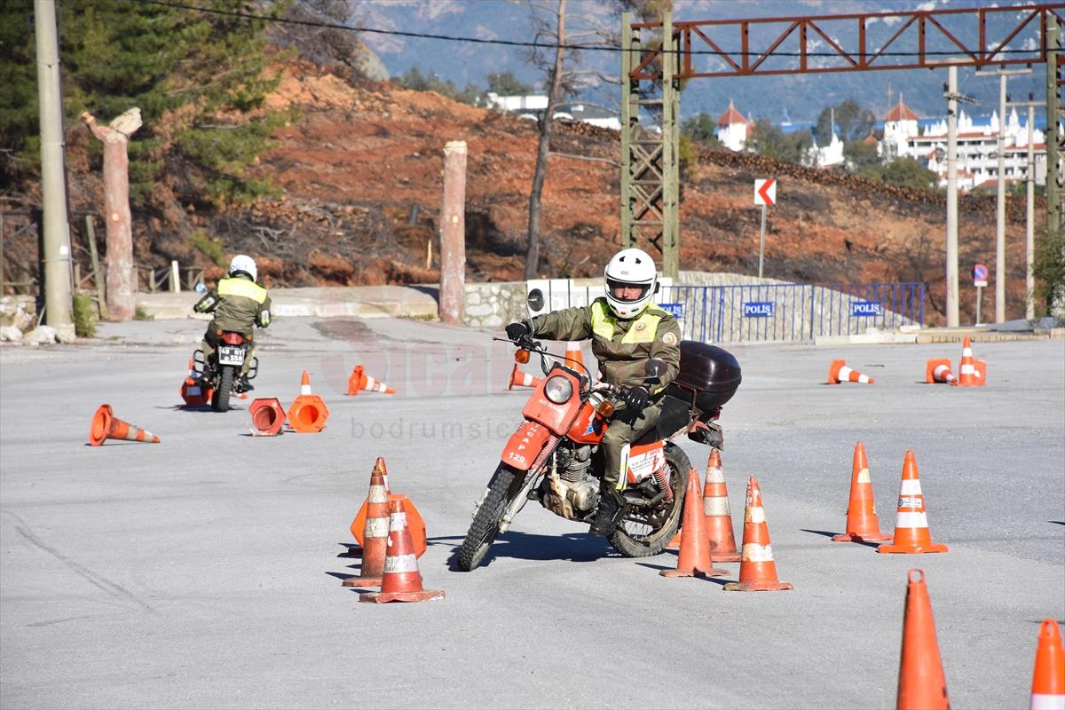 Muğla'da ormanlarda görevli motorize "sincap" ekiplerine ileri sürüş eğitimi veriliyor