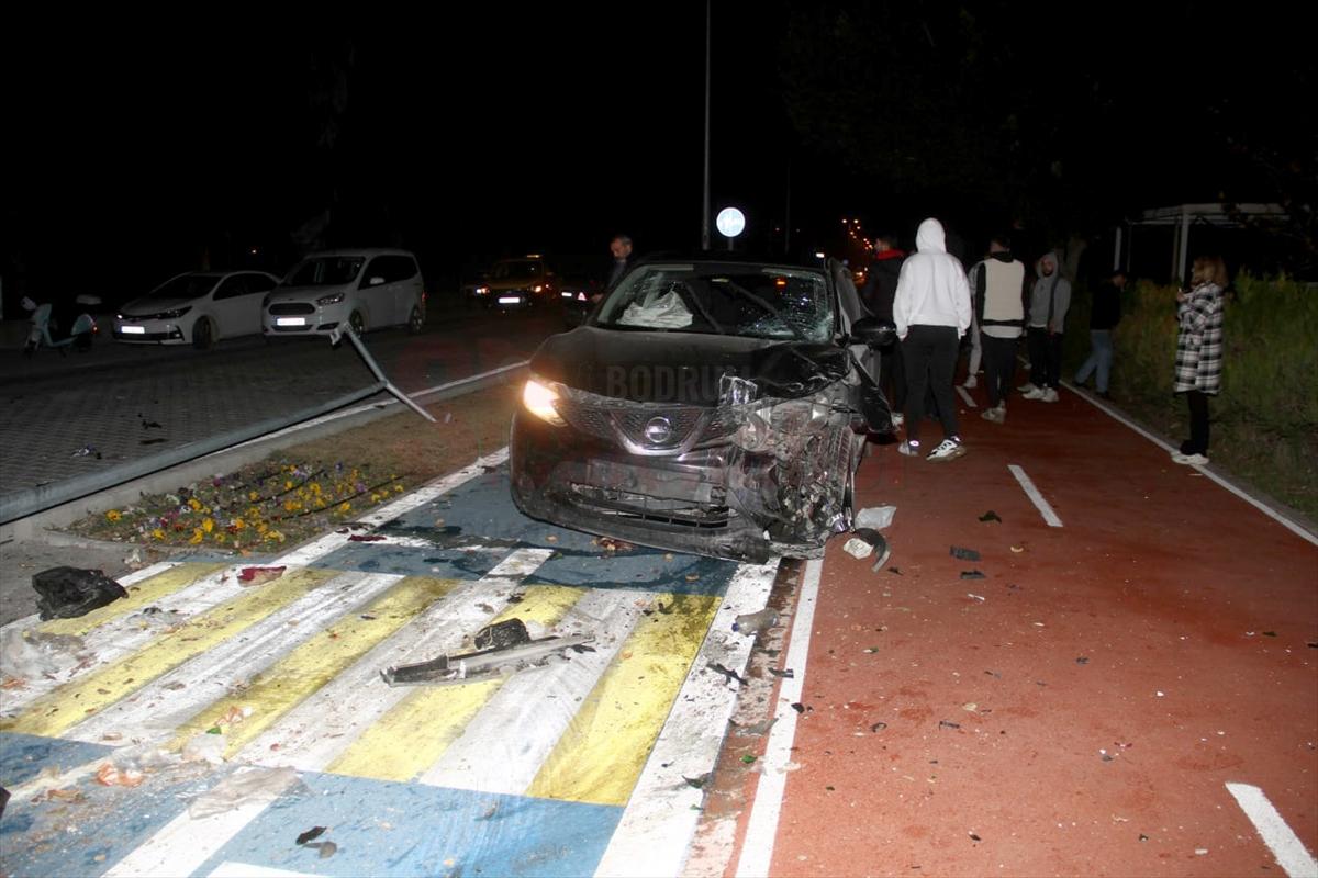 Muğla'da otomobilin çarptığı motosikletli hayatını kaybetti