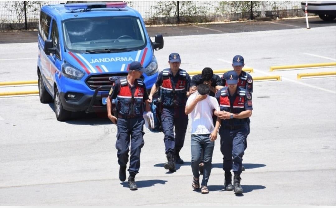 13 YIL KESİNLEŞMİŞ HAPİS CEZASI VARDI, KİMLİK KONTROLÜNDE YAKAYI ELE VERDİ