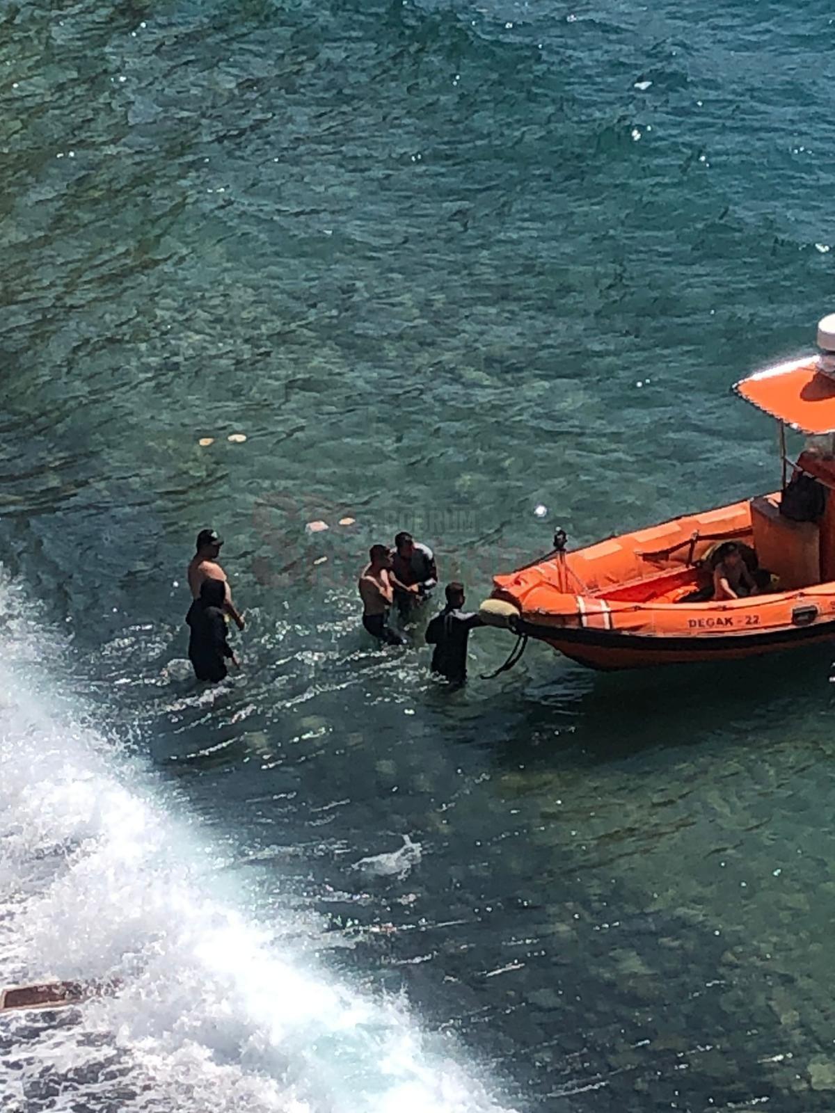 FETHİYE'DE TEKNE BATTI: 6 KİŞİYİ SAHİL GÜVENLİK EKİPLERİ KURTARDI