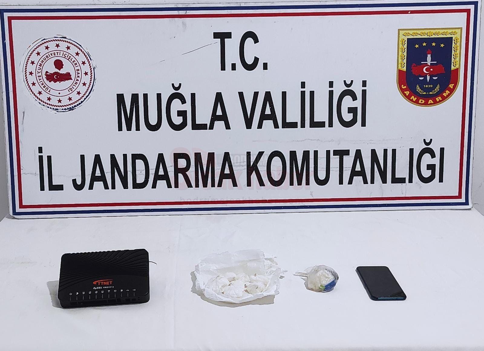 MUĞLA'DA UYUŞTURUCU TACİRLERİNE GEÇİT VERİLMİYOR