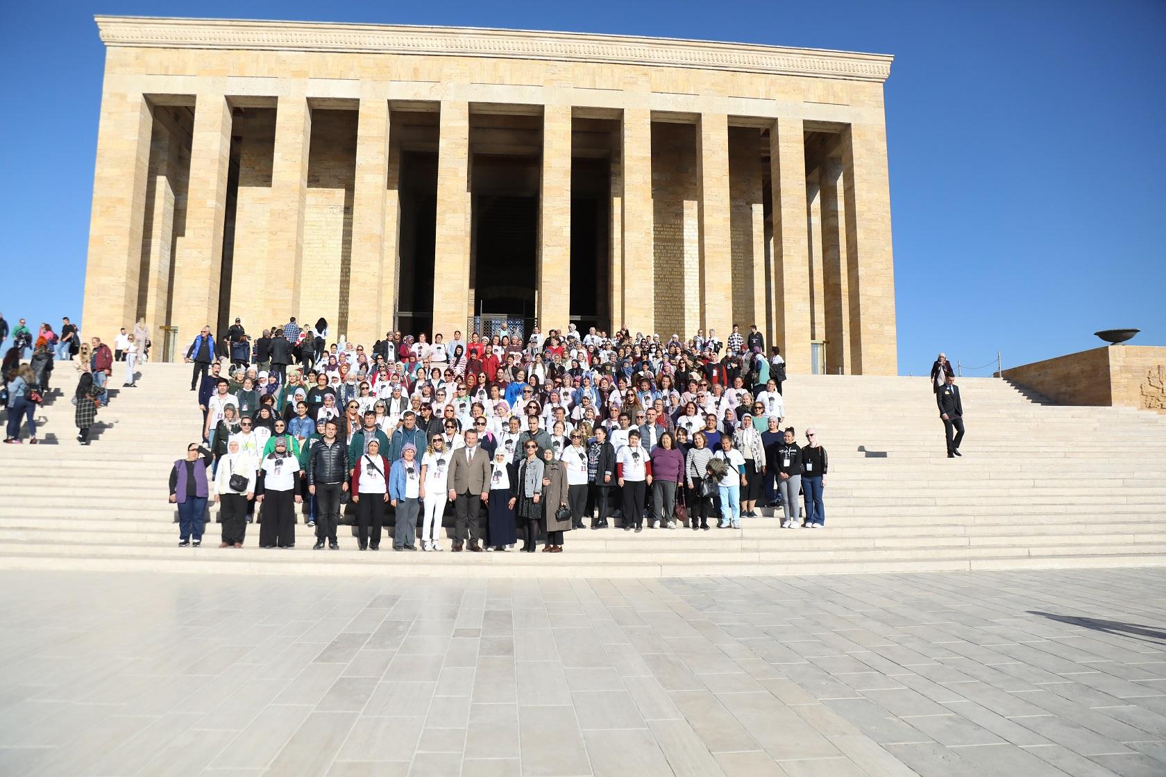 Muğlalı kadınlar Anıtkabir'de (12)