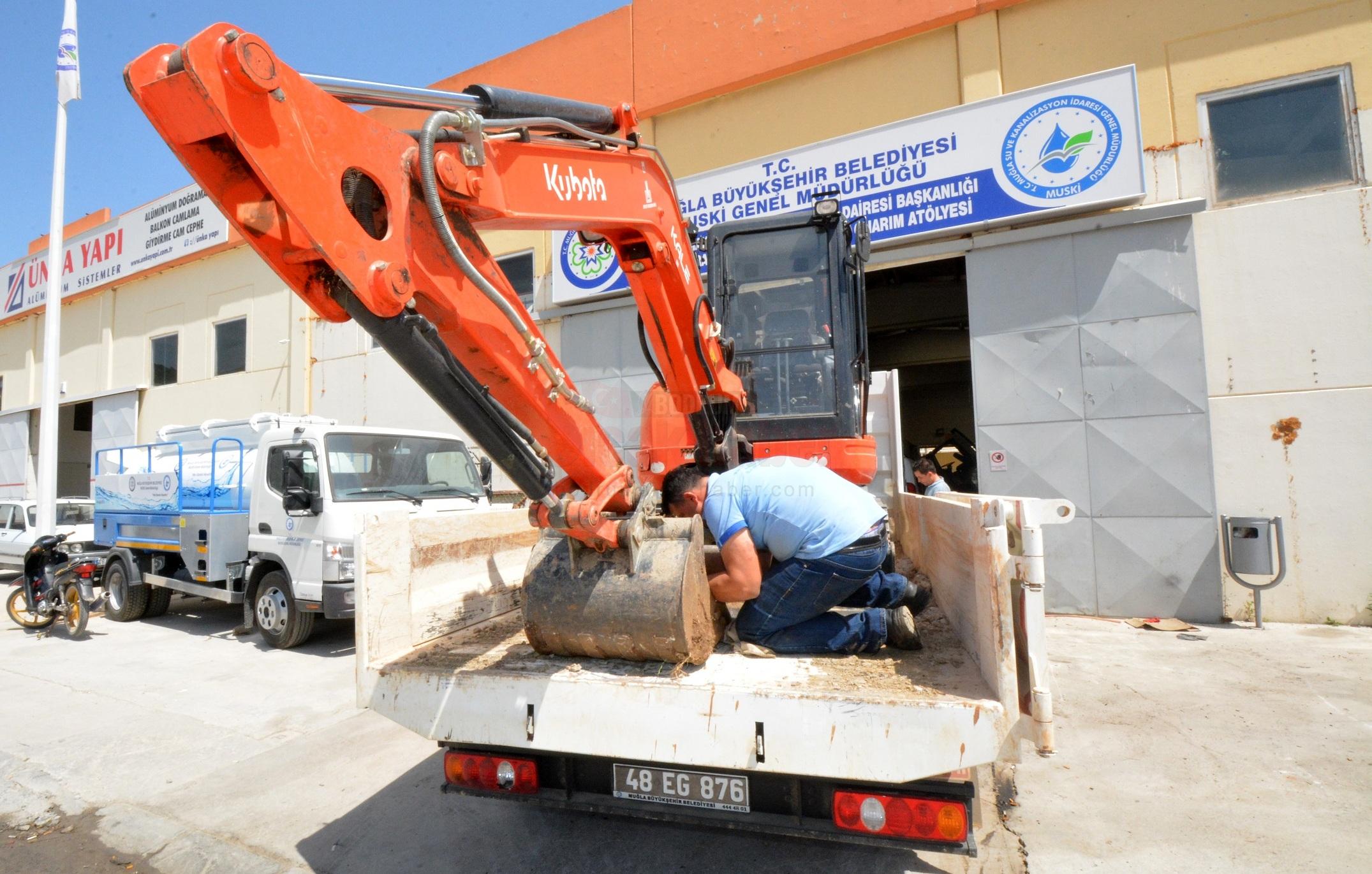 Büyükşehir Belediyesi Bakım Onarım Atölyeleri İle Tasarruf Sağladı (2)