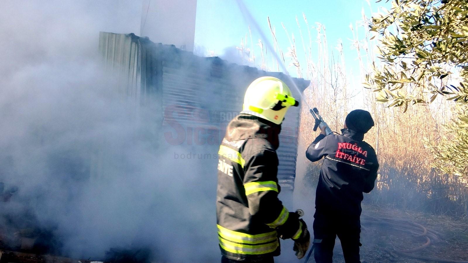 MUĞLA'DA KORKUTAN YANGIN