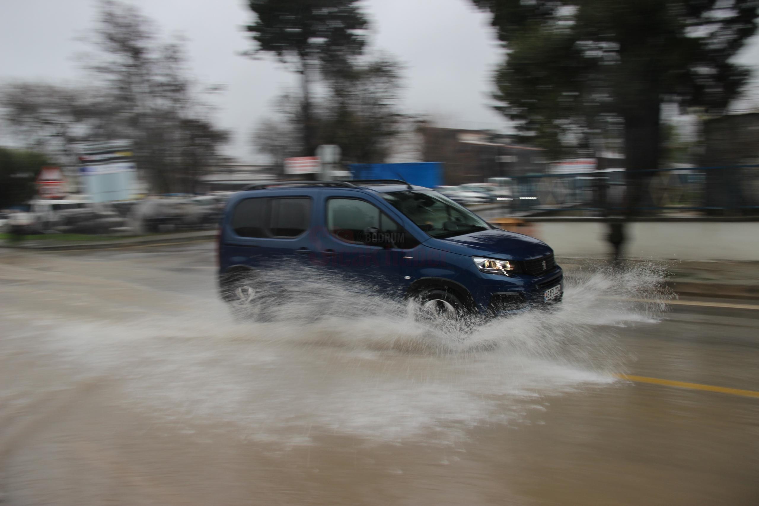 METEOROLOJİDEN MUĞLA'YA SAĞANAK YAĞIŞ UYARISI