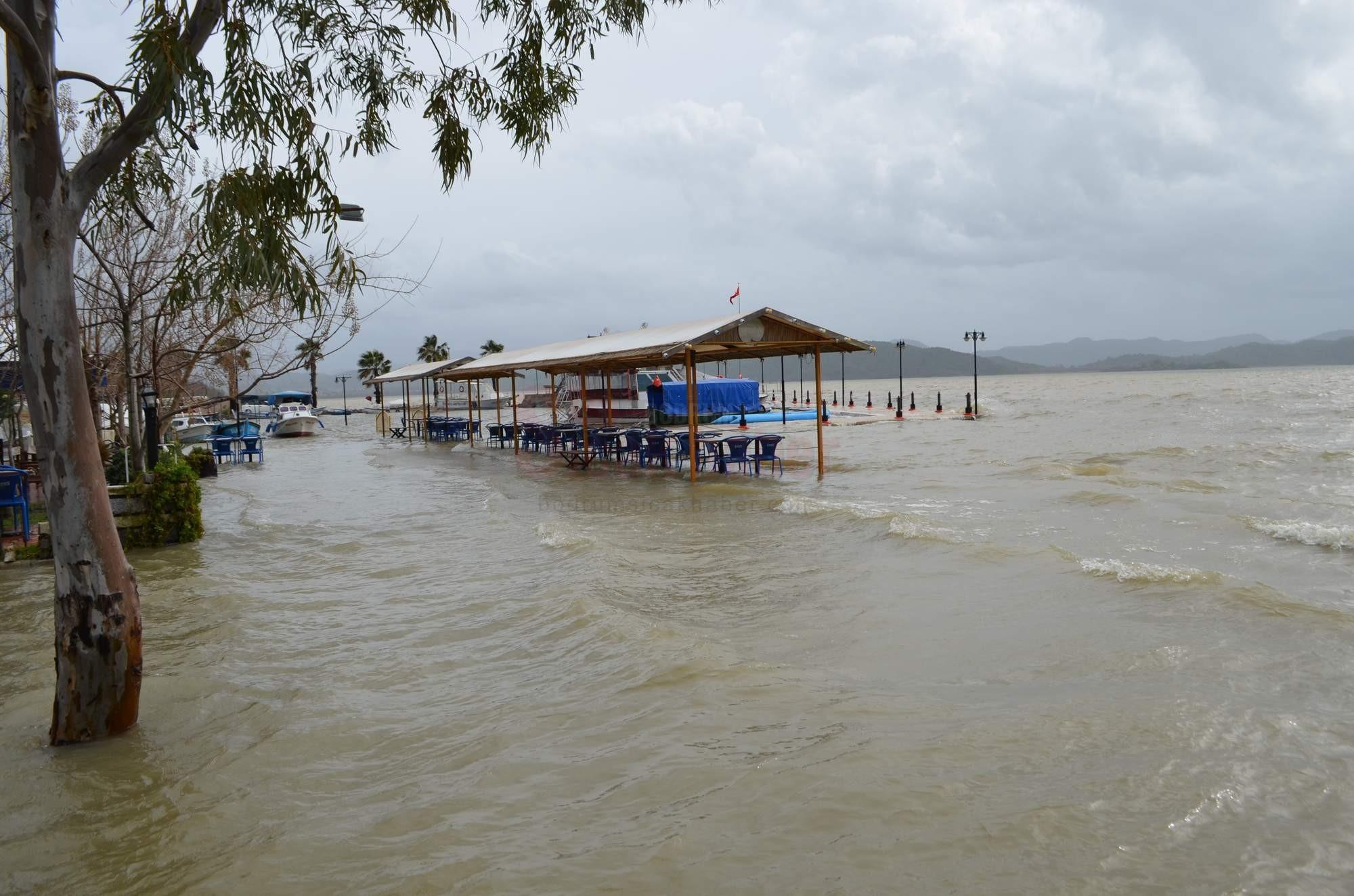 MUĞLA'NIN SAHİL KESİMLERİNE YAĞIŞ UYARISI