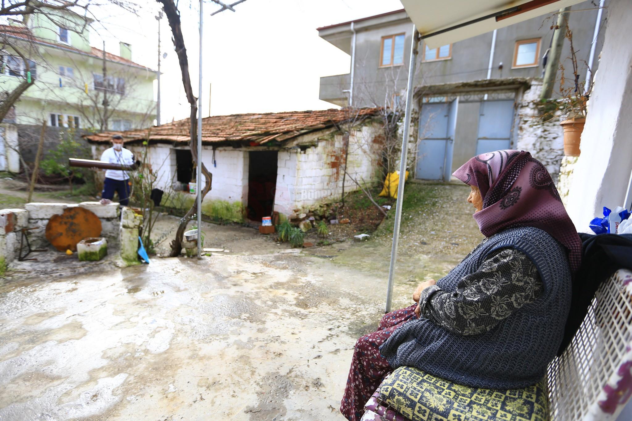 Büyükşehir Kırsaldaki çınarların yanında (6)