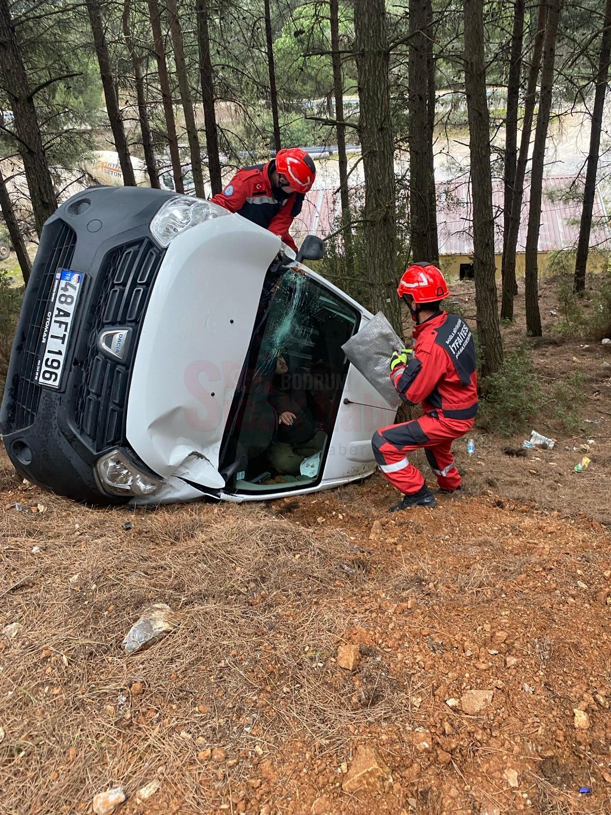 MENTEŞE'DE TRAFİK KAZASI: 1 YARALI