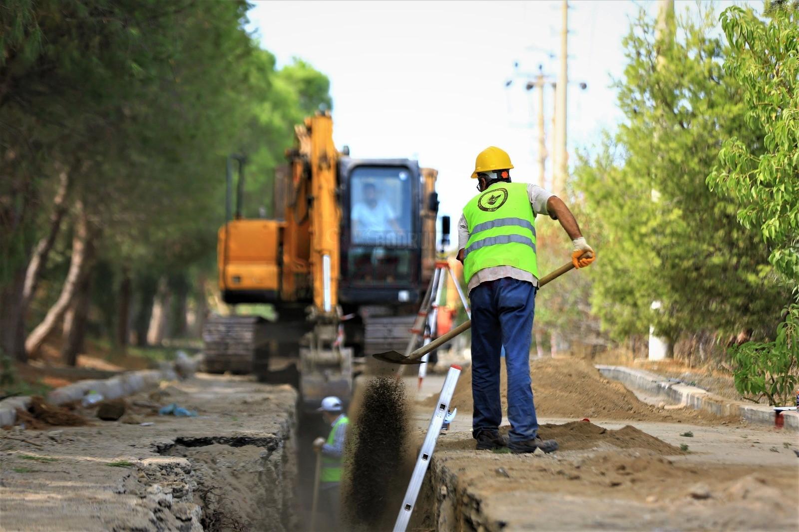 MUĞLA BÜYÜKŞEHİR 10 YILDA 651 KM KANALİZASYON HATTI YAPTI MUĞLA BÜYÜKŞEHİR BELEDİYESİ 2014-2024 YILLARI ARASINDA İL GENELİNDE 651 KM KANALİZASYON HATTI YAPARAK ALTYAPIYI GÜÇLENDİRDİ.