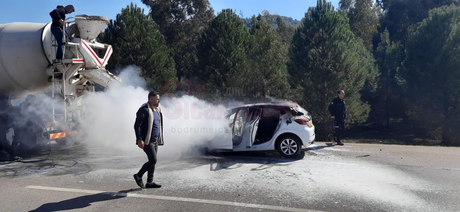 MUĞLA'DA ARAÇ YANGINI