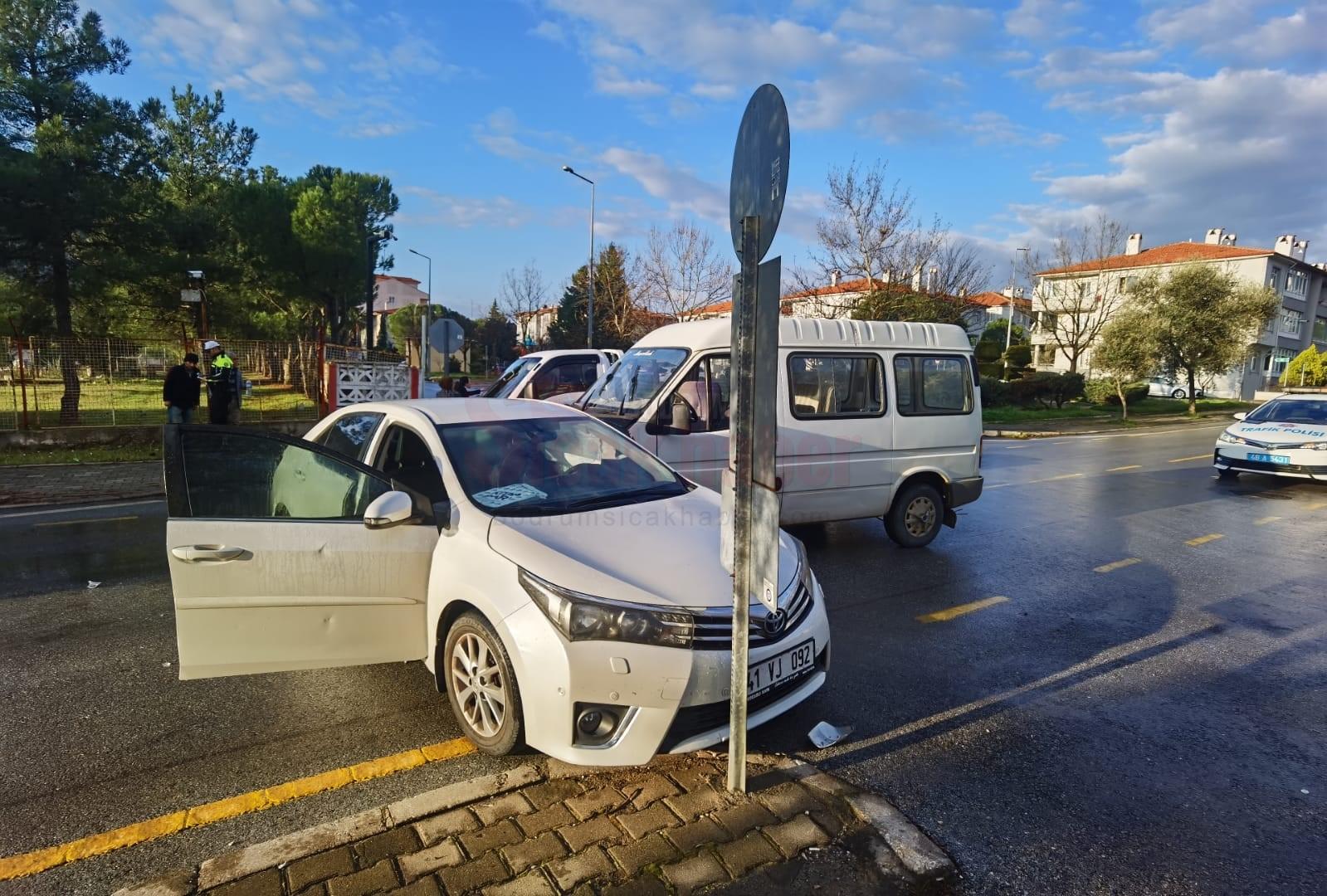 MENTEŞE'DE TRAFİK KAZASI: 1 YARALI