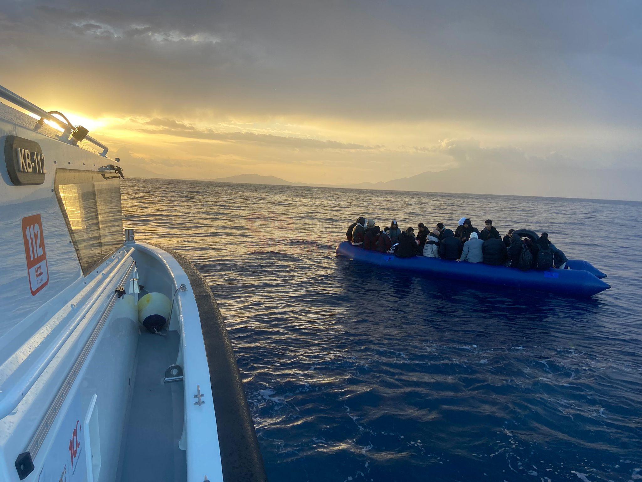 BODRUM'DA 3'Ü ÇOCUK 33 DÜZENSİZ GÖÇMEN KURTARILDI