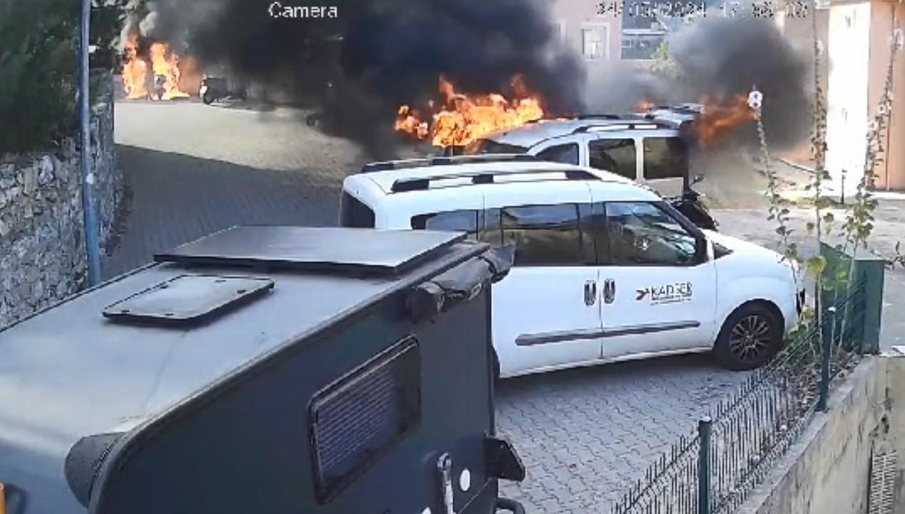 KENDİ EVİNİ VE ARAÇLARINI YAKIP, OLAN BİTENİ BÖYLE İZLEMİŞ MARMARİS'TEKİ OLAYIN GÜVENLİK KAMERASI GÖRÜNTÜLERİ ORTAYA ÇIKTI