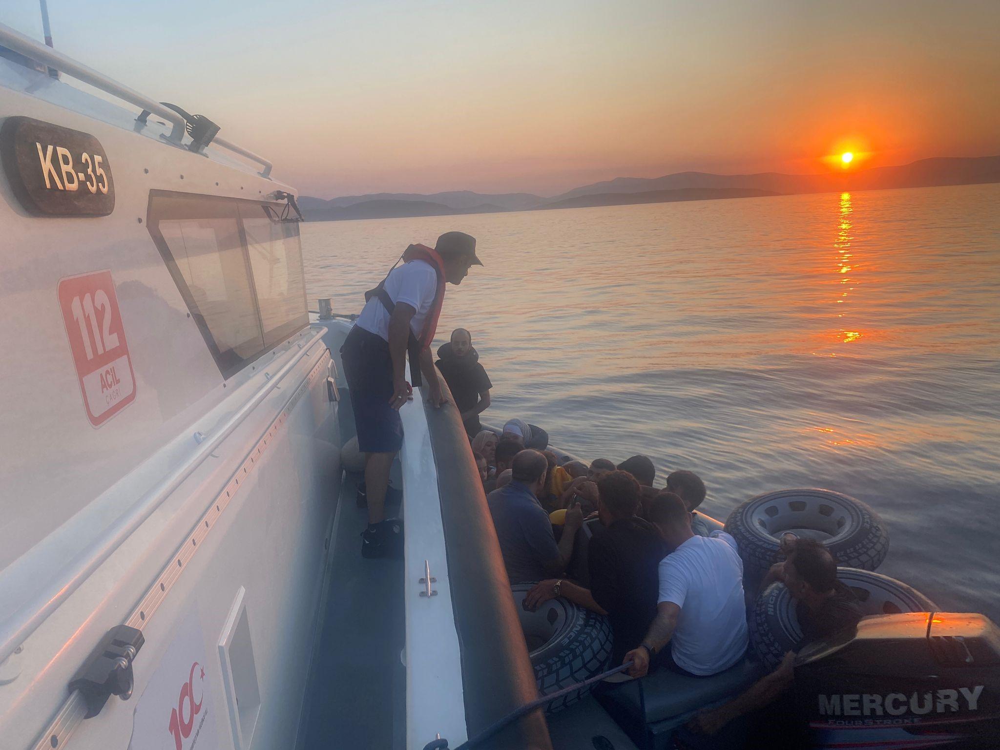 BODRUM'DA 85 DÜZENSİZ GÖÇMEN YAKALANDI; 3 GÖZALTI