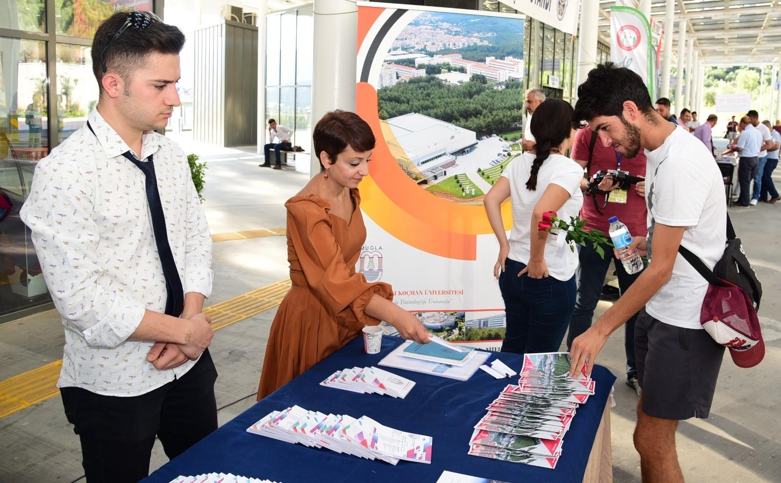 ÖĞRENCİLER İÇİN OTOBÜS TERMİNALİ'NDE 'KAYIT DANIŞMA MASASI' AÇILACAK