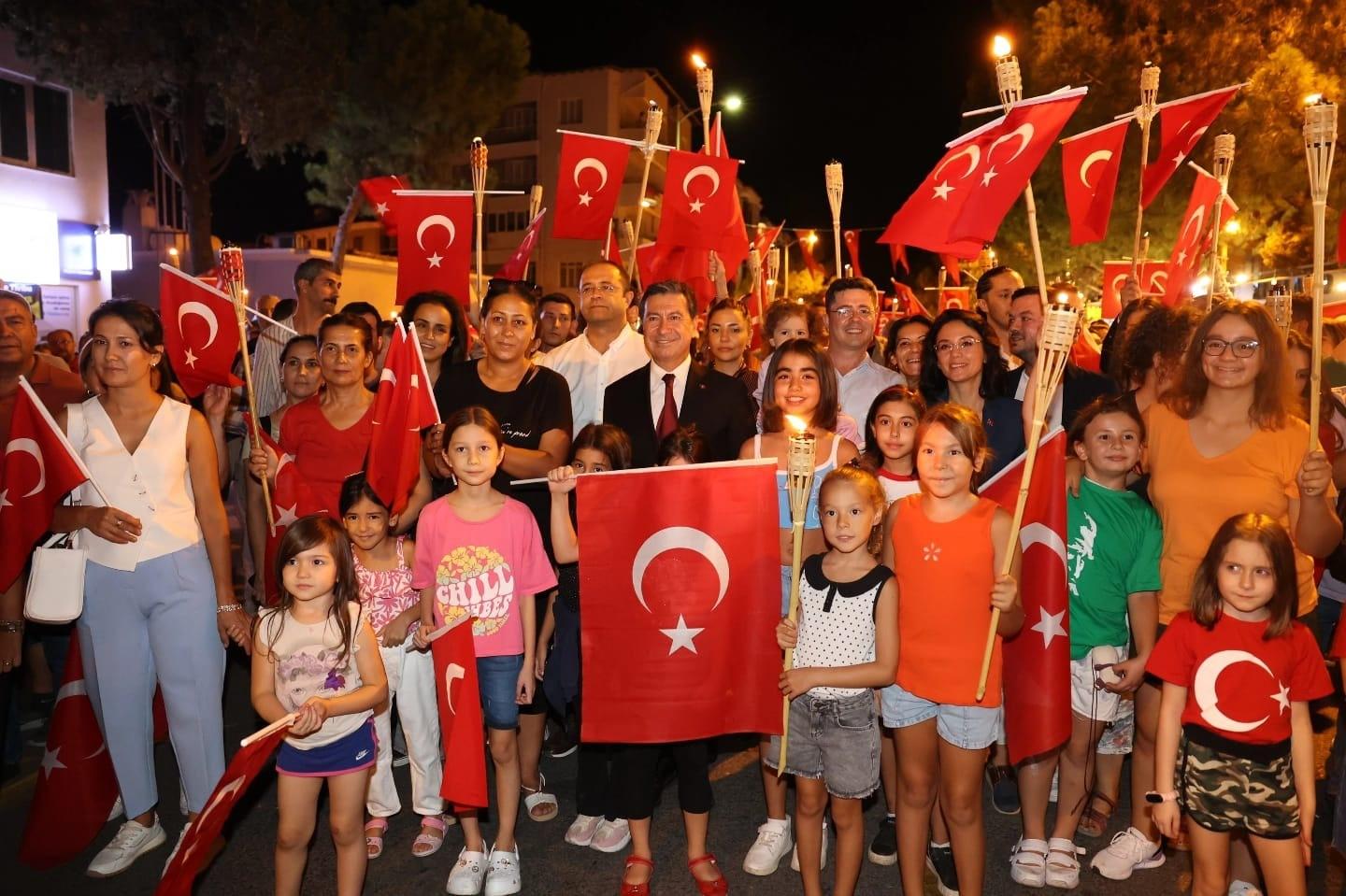 BAŞKAN ARAS: "CUMHURİYET HEM DEMOKRASİNİN HEM DE BAĞIMSIZLIĞIN TEMİNATIDIR"