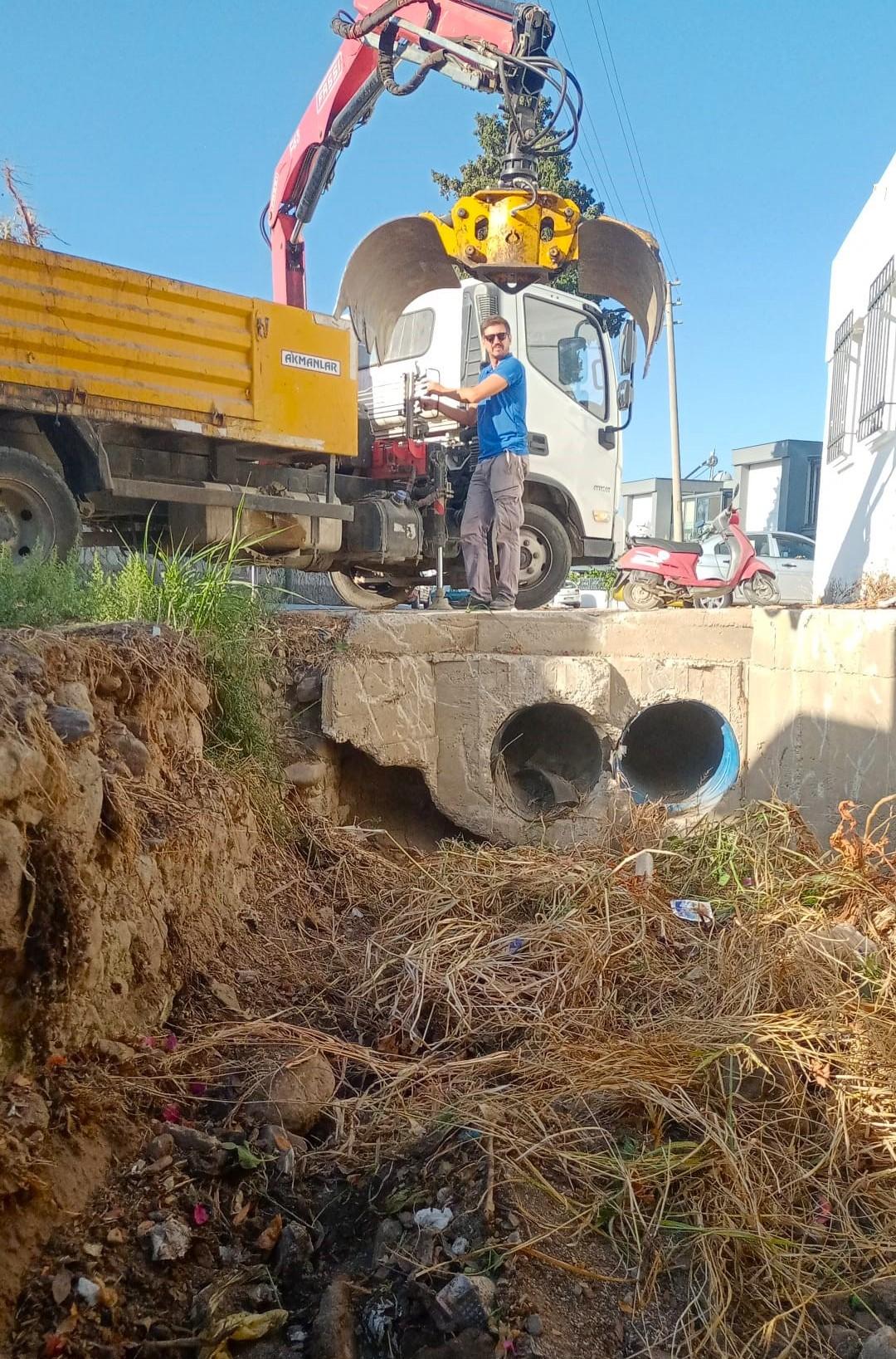 Bodrum’un Dereleri Temizleniyor (7)