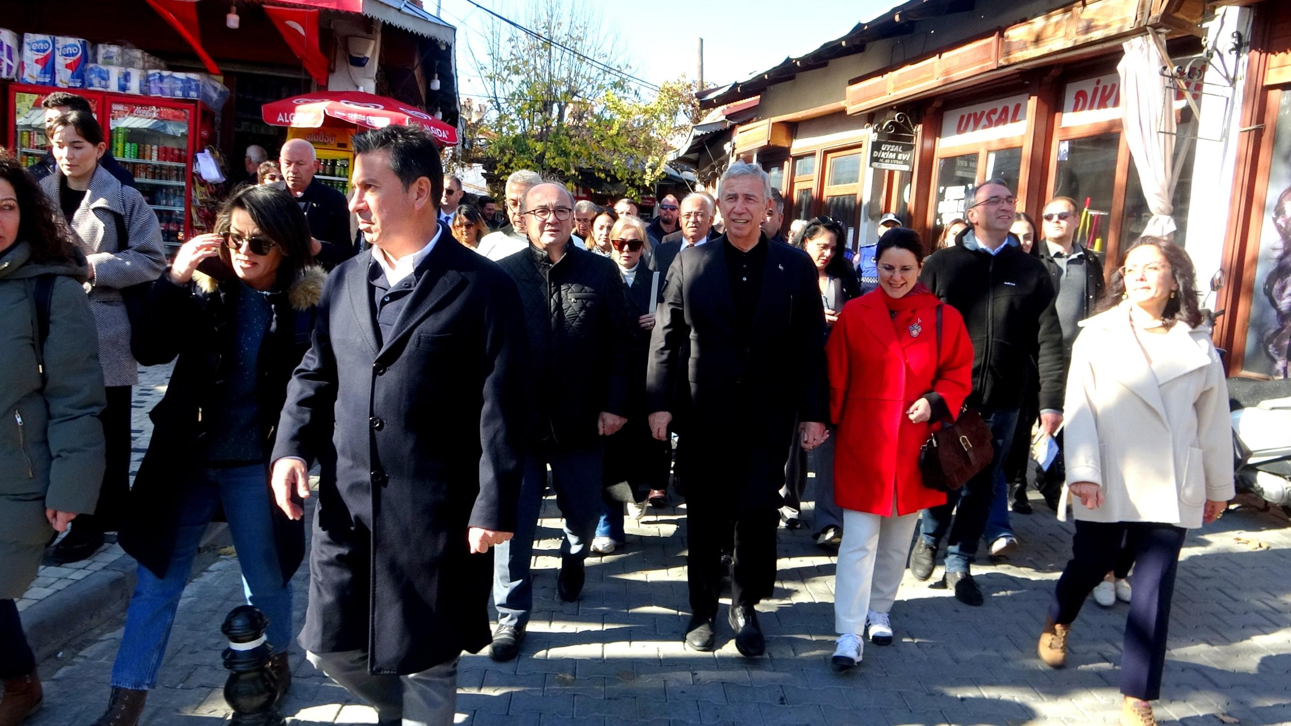 MANSUR YAVAŞ, MENTEŞE'DE ESNAFLARLA BULUŞTU