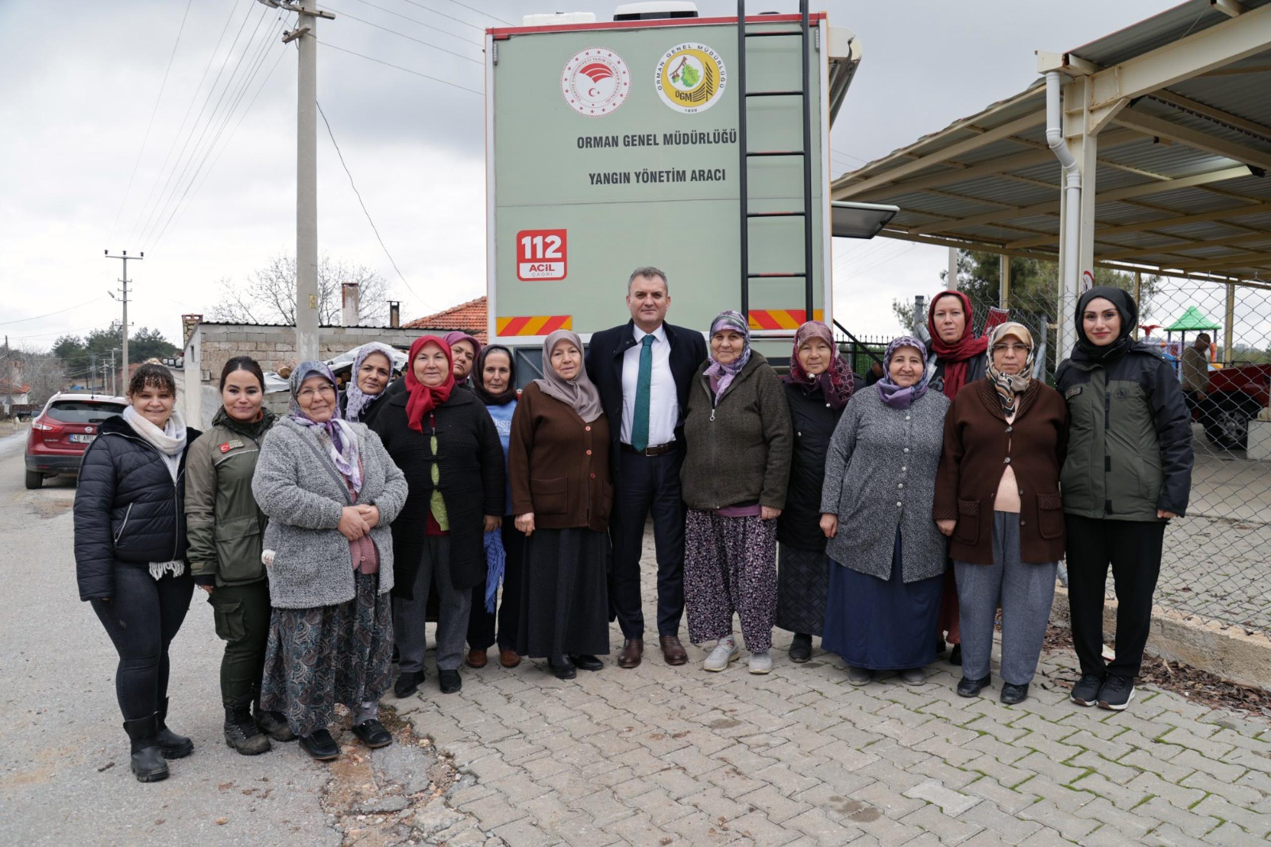 ORMAN KÖYLÜLERİNE 'YANGIN' BİLGİLENDİRMESİ