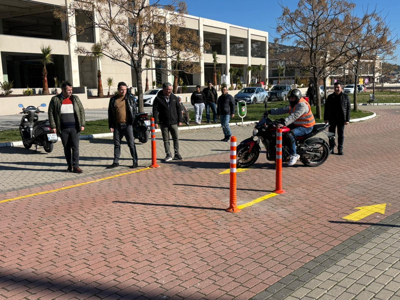 MUĞLA'DA YENİ YÖNETMELİKLE İLK DİREKSİYON SINAVI YAPILDI